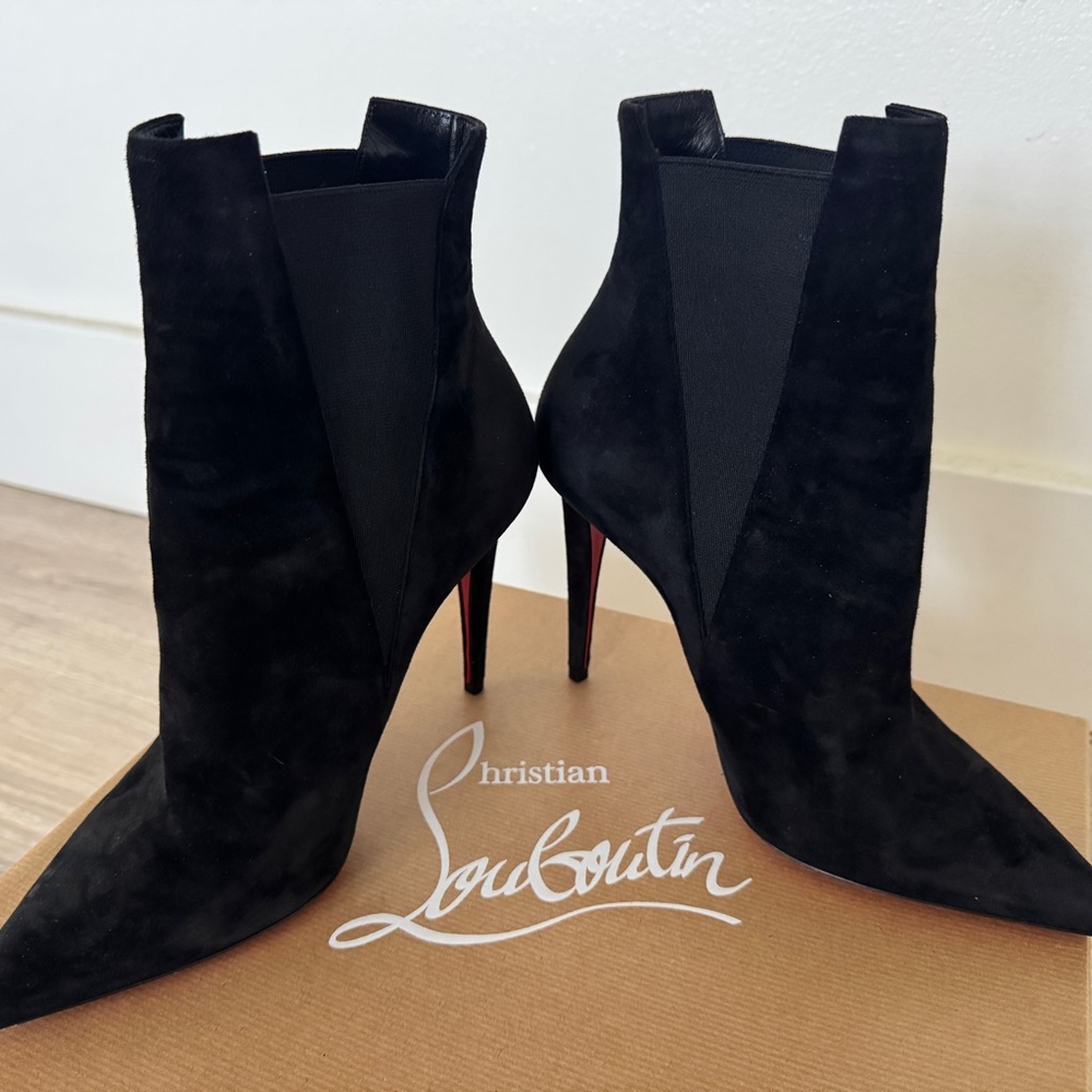 *AUTHENTIC* Christian Louboutin Black Suede Heeled Booties